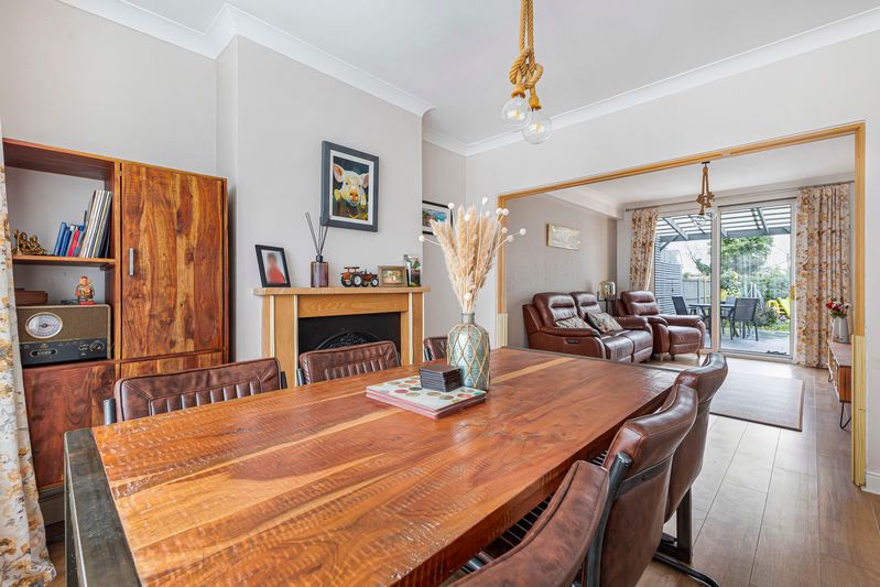 Property photo 3 of 24 Photo 10