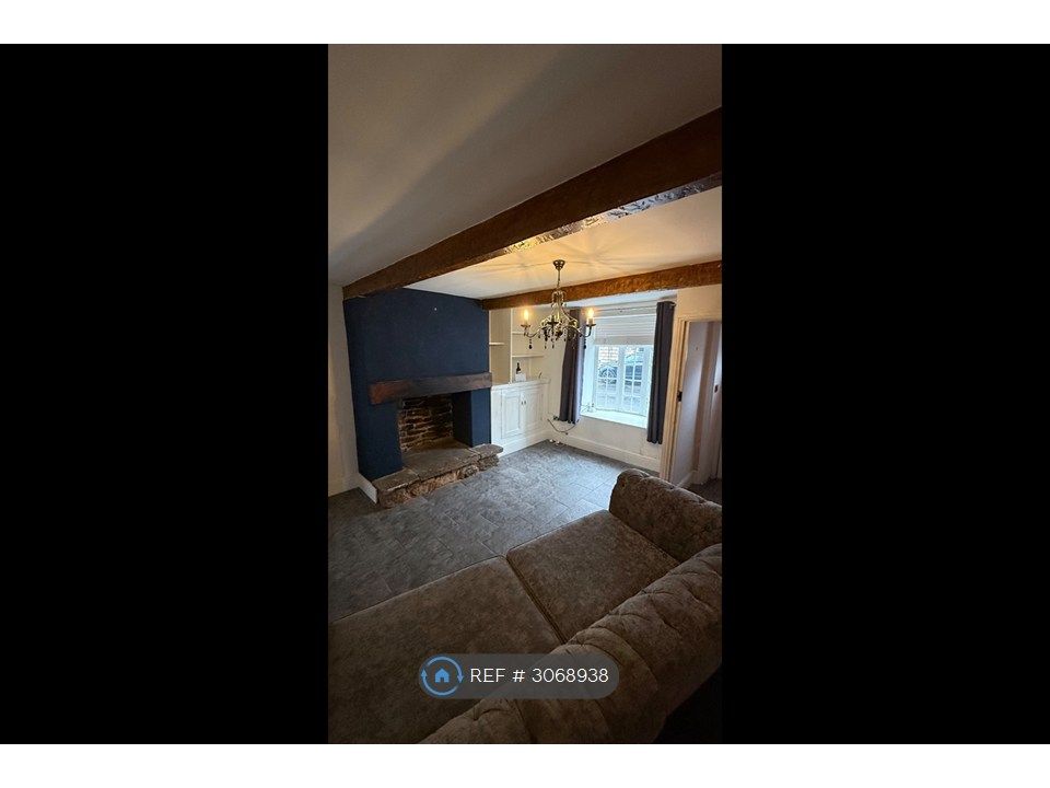 Property photo 2 of 15 Front Sitting Room
