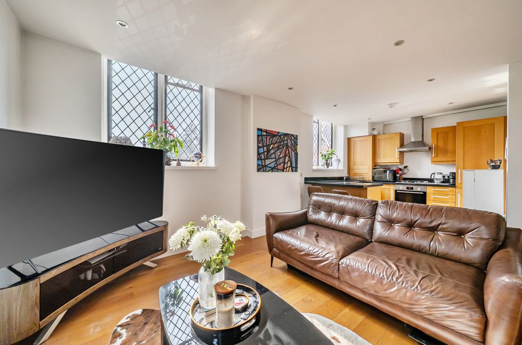 Property photo 1 of 20 1432530-5-69c166E...