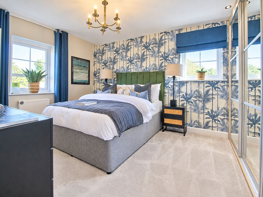 Property photo 3 of 16 Master Bedroom