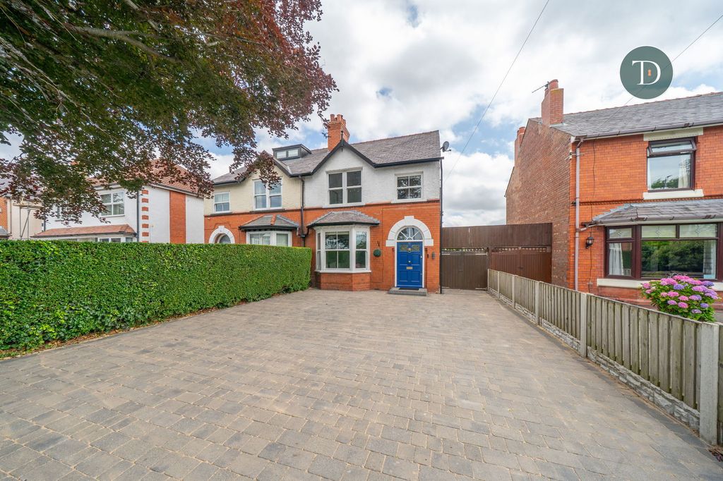 Property photo 1 of 40