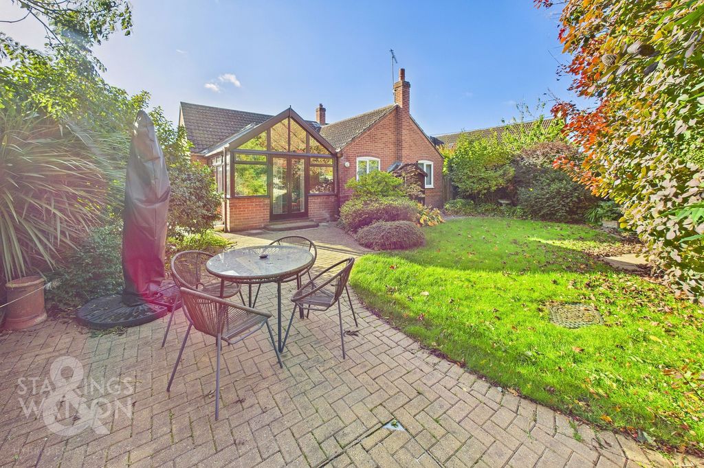 Property photo 1 of 21