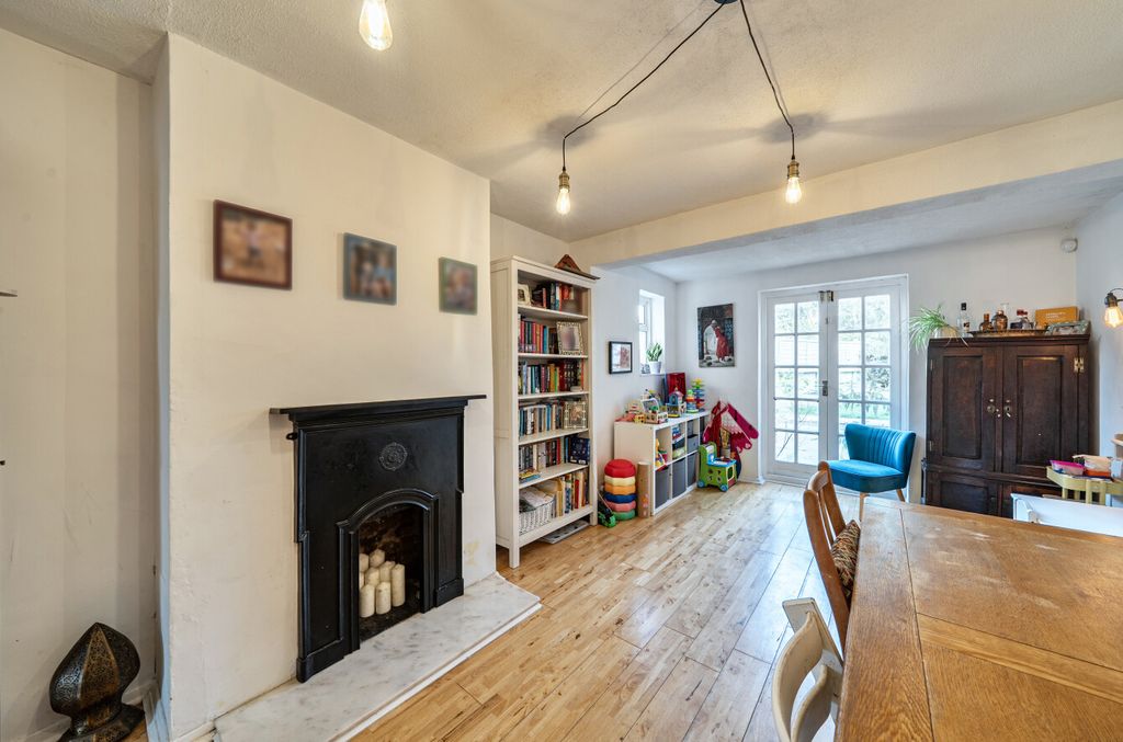 Property photo 3 of 12 Dining Room