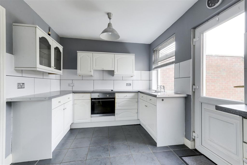 Property photo 3 of 13 543.Jpg