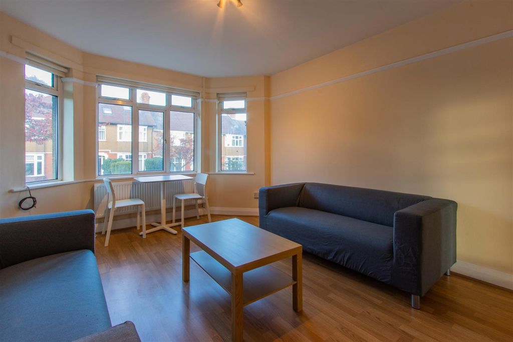 Property photo 2 of 8 Melrose Avenue 48A-7.Jpg