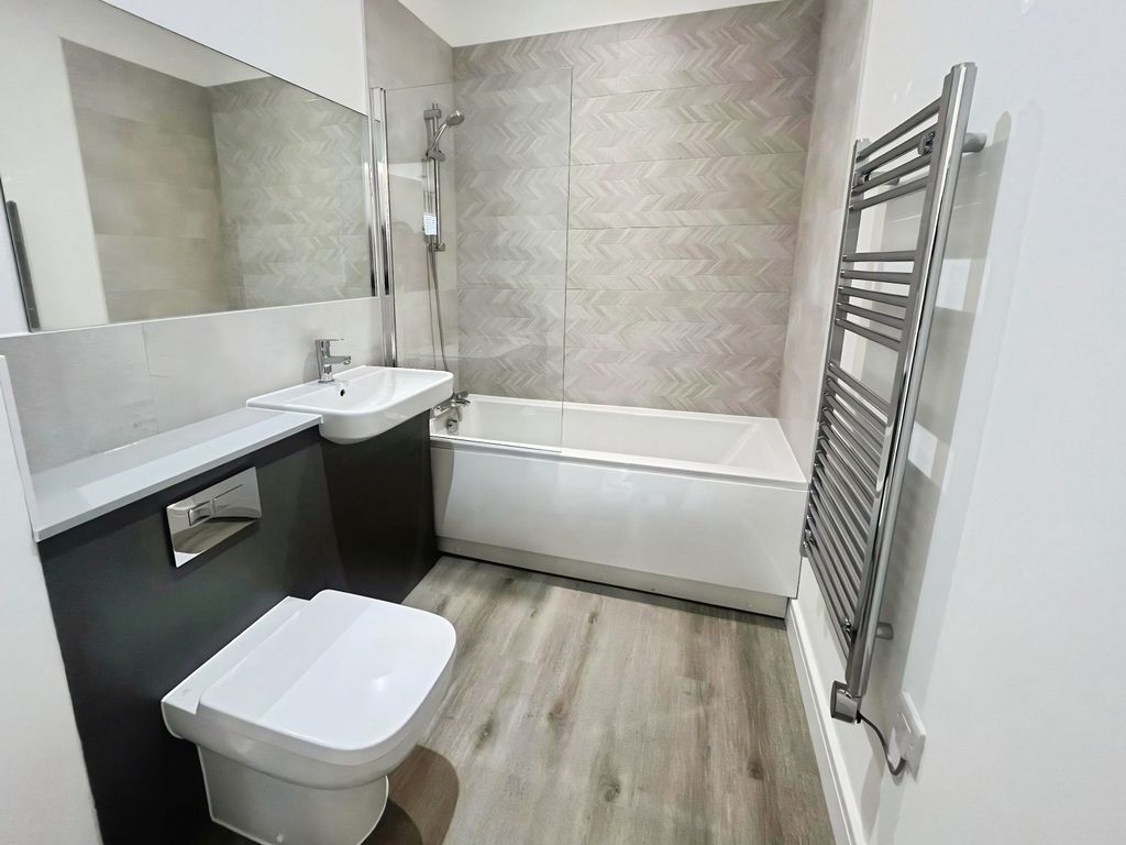 Additional image 10 of 2 bed flat to rent223 Guild House, Oundle Road, Peterborough PE2