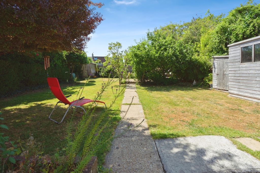 Property photo 2 of 16 Photo