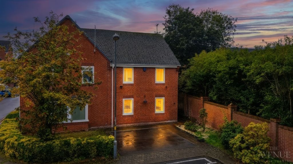 Property photo 1 of 18 4935530