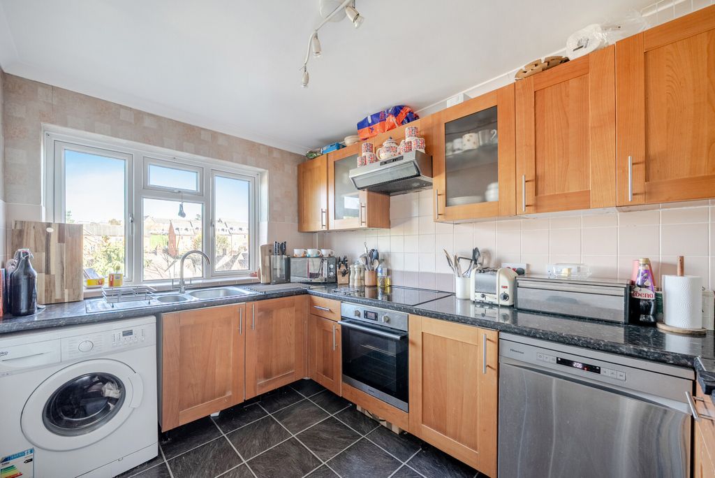 Property photo 3 of 13 1417337-13-699Eec...