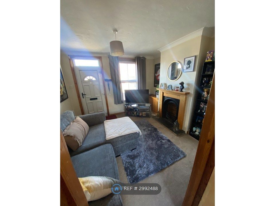 Property photo 3 of 13 Front Room