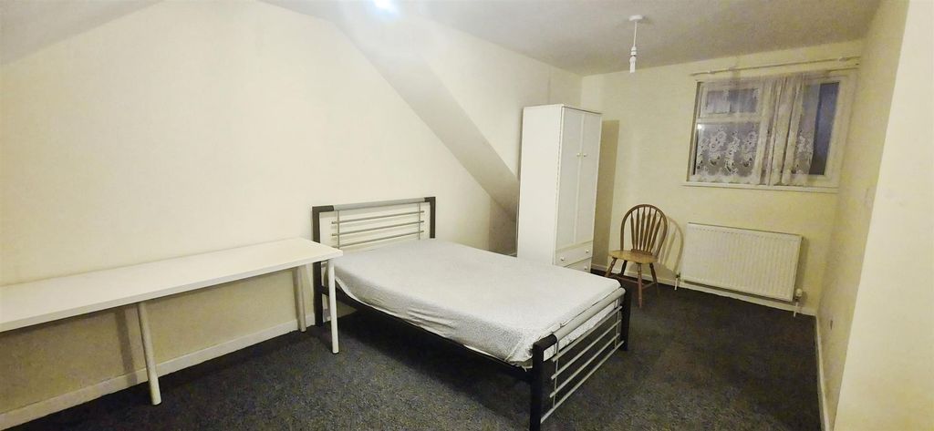 Property photo 1 of 5 844c937B-423B0Cbd-489F-4E33-937d-712914c036Ec.Jpg