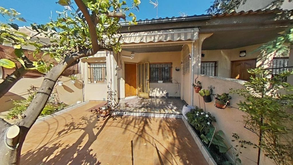 Property photo 1 of 50