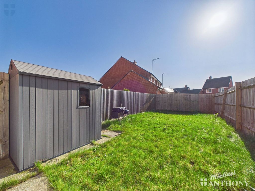 Property photo 3 of 14 Cam03218G0-Pr0935-Still004