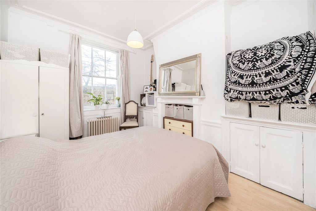 Property photo 3 of 7 Bedroom