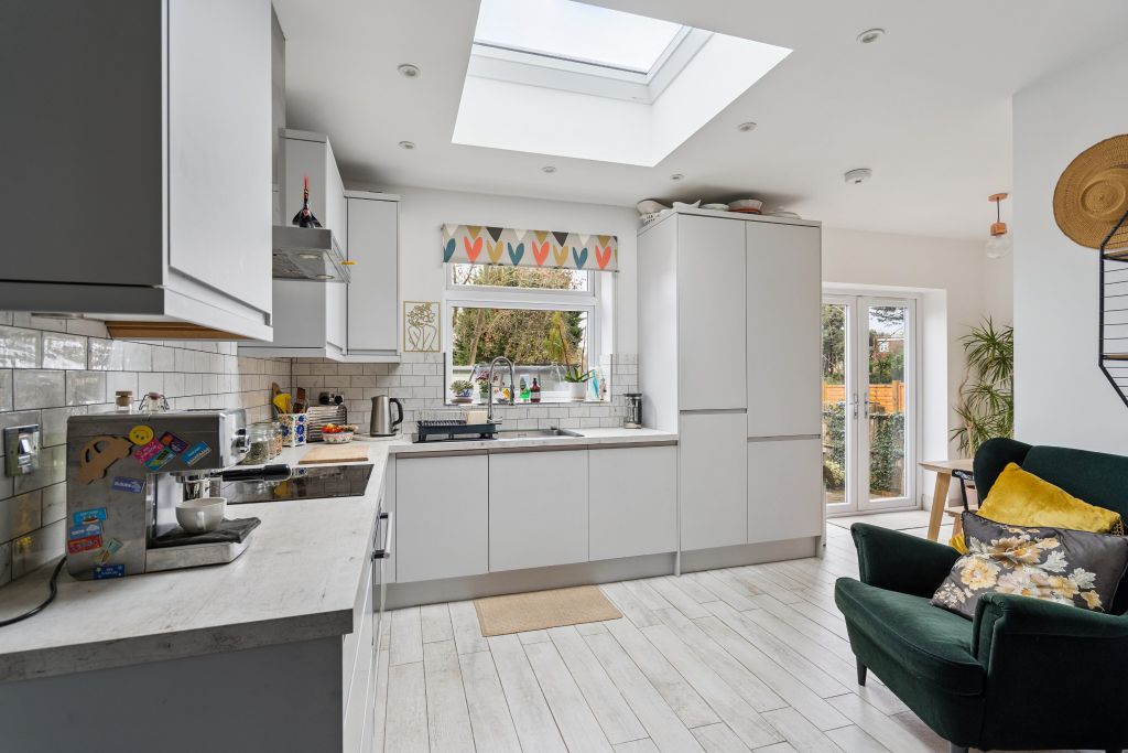 Property photo 2 of 11