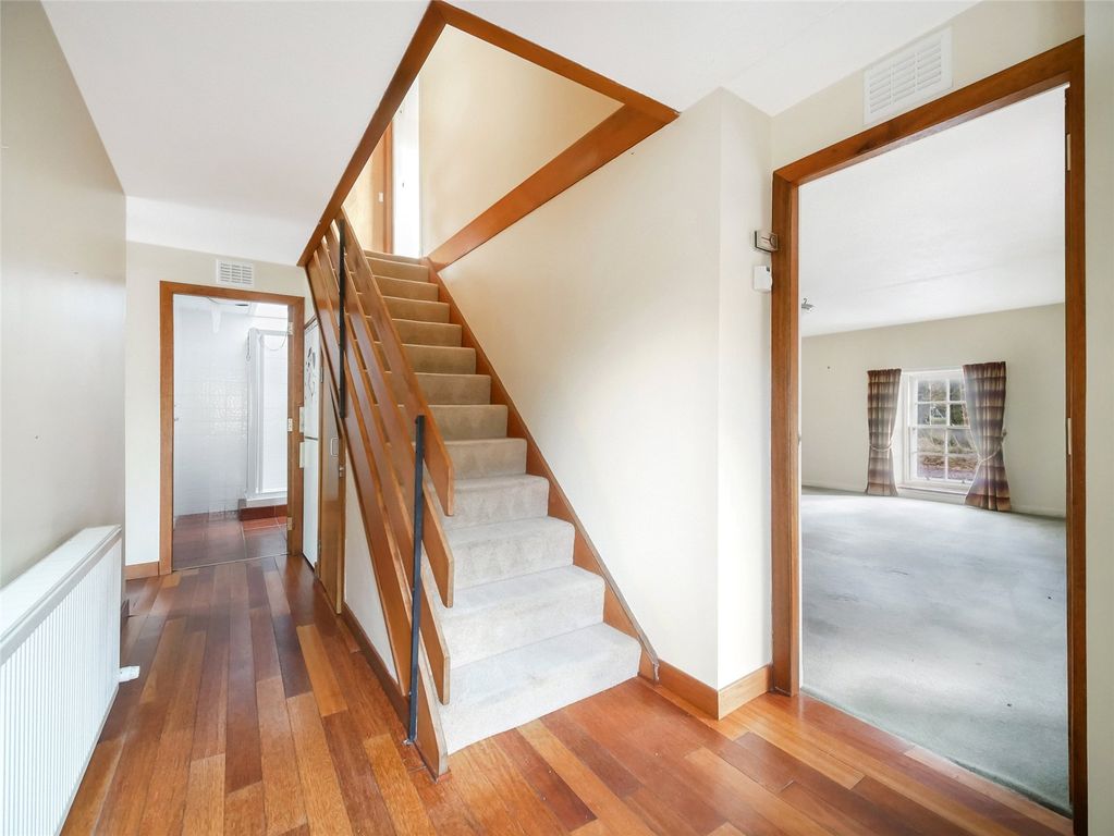 Property photo 2 of 21 Picture No. 26