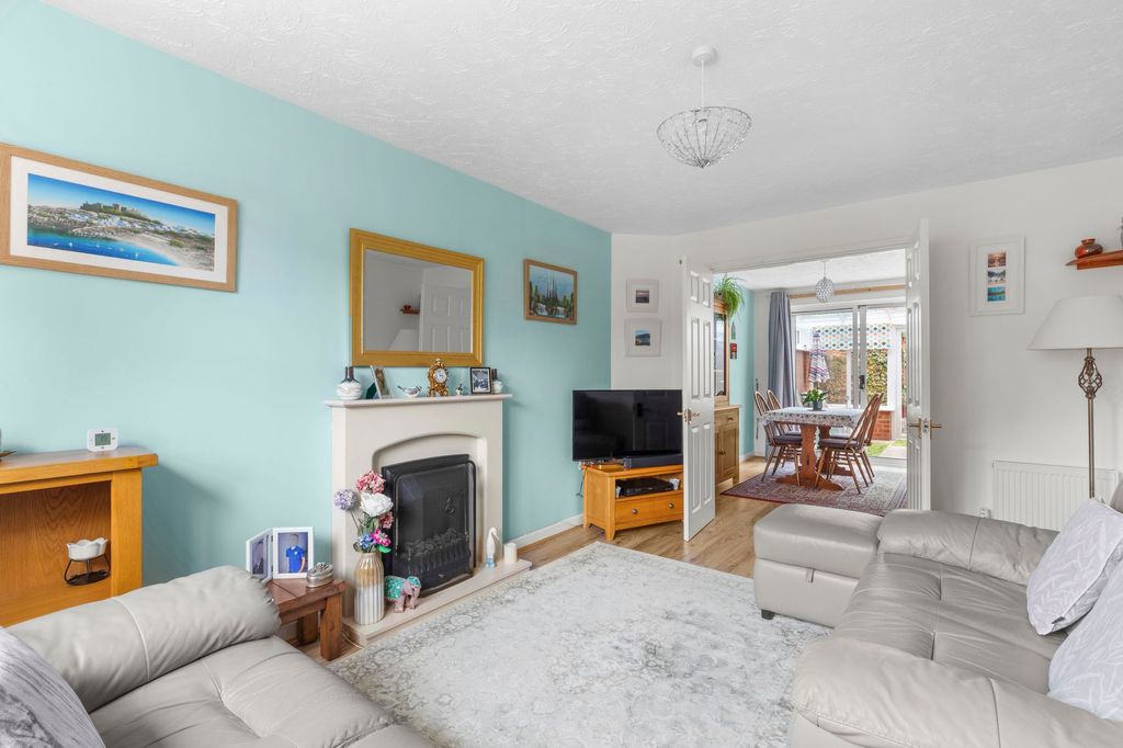 Property photo 2 of 14
