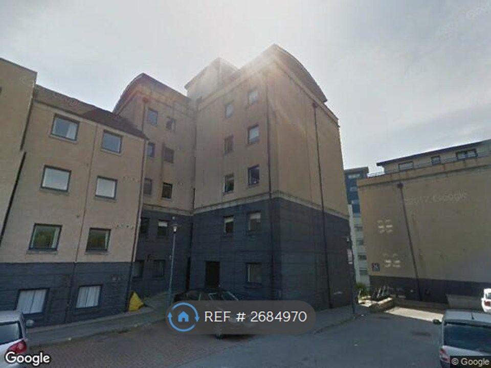 Property photo 3 of 23