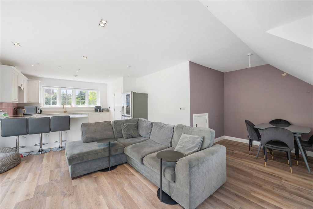 Additional image 6 of 2 bed flat for saleThe Avenue, Beckenham BR3