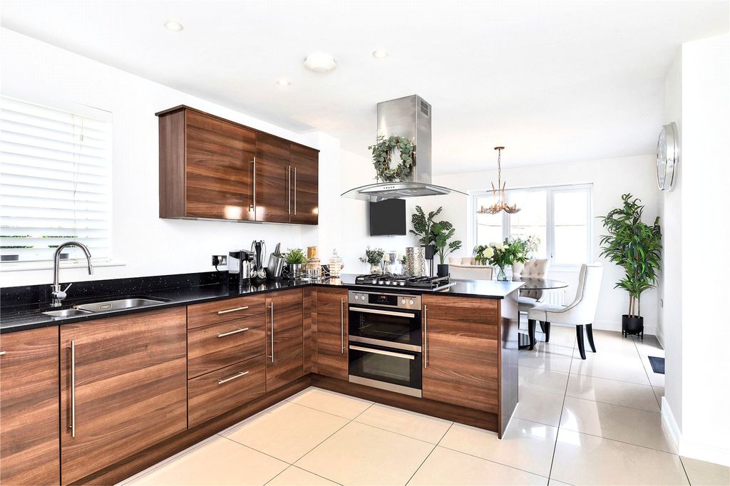 Property photo 3 of 20 Picture No. 09