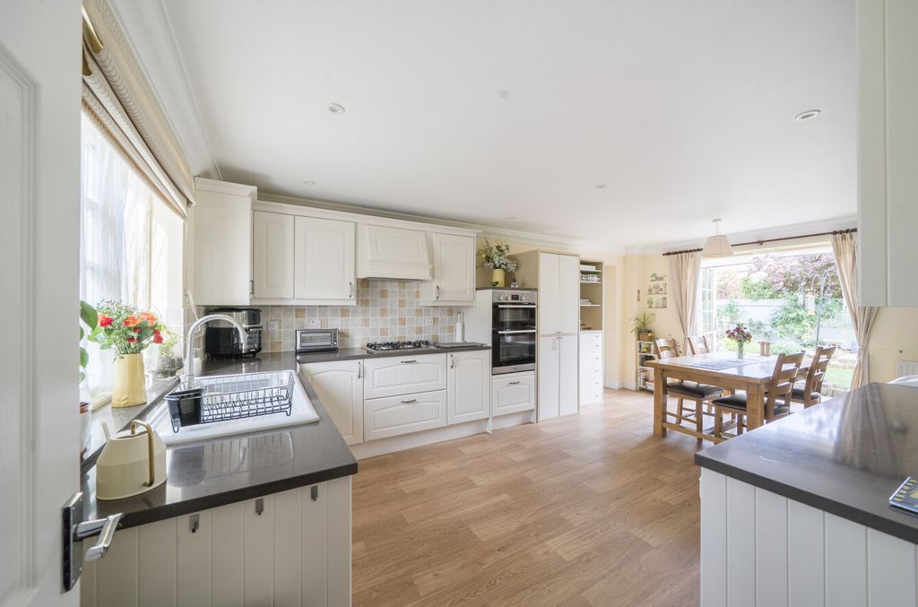 Property photo 2 of 20 6A1dc28265A02l1468771346A1888067cc73Arw2