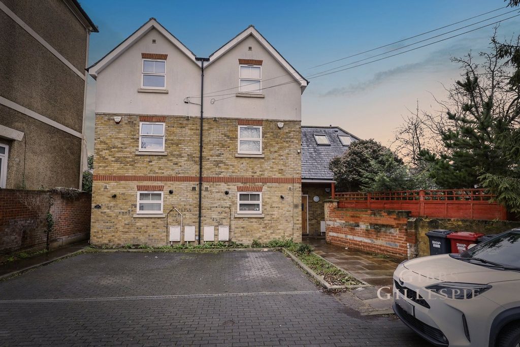 Property photo 1 of 12 Picture No. 14