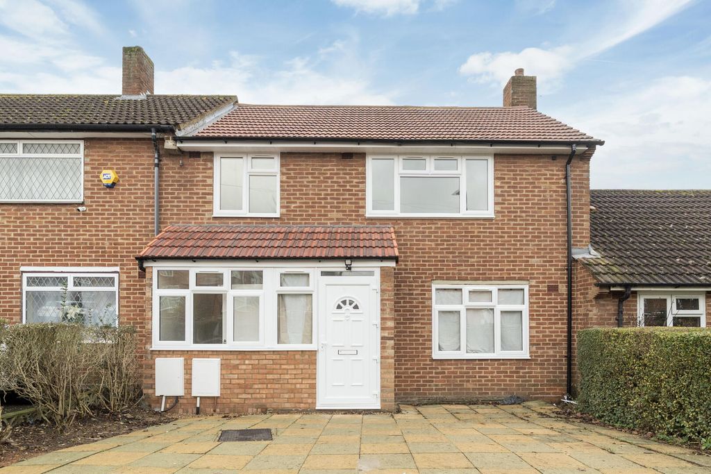 Property photo 1 of 14 Front (Exterior)