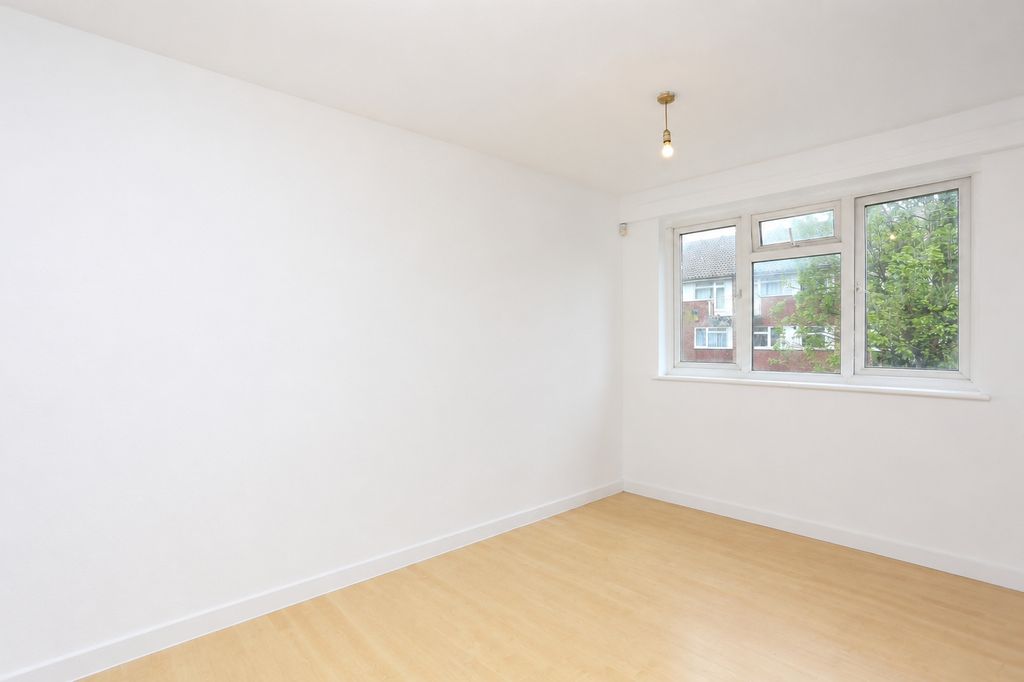 Property photo 3 of 11 Picture No. 26