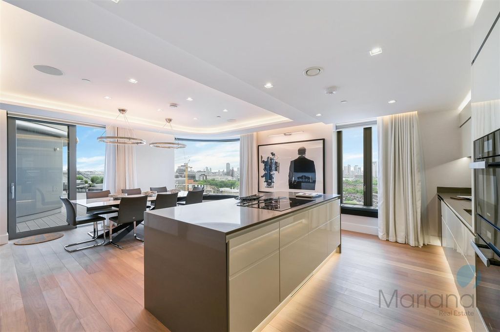 Property photo 3 of 46 Kitchen/Dining Room