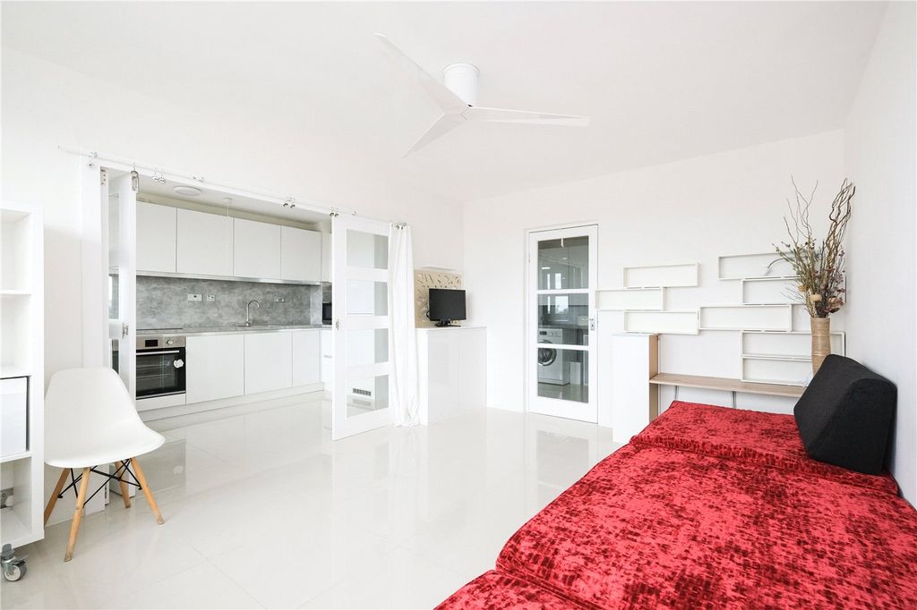 Property photo 1 of 11 Picture No. 07