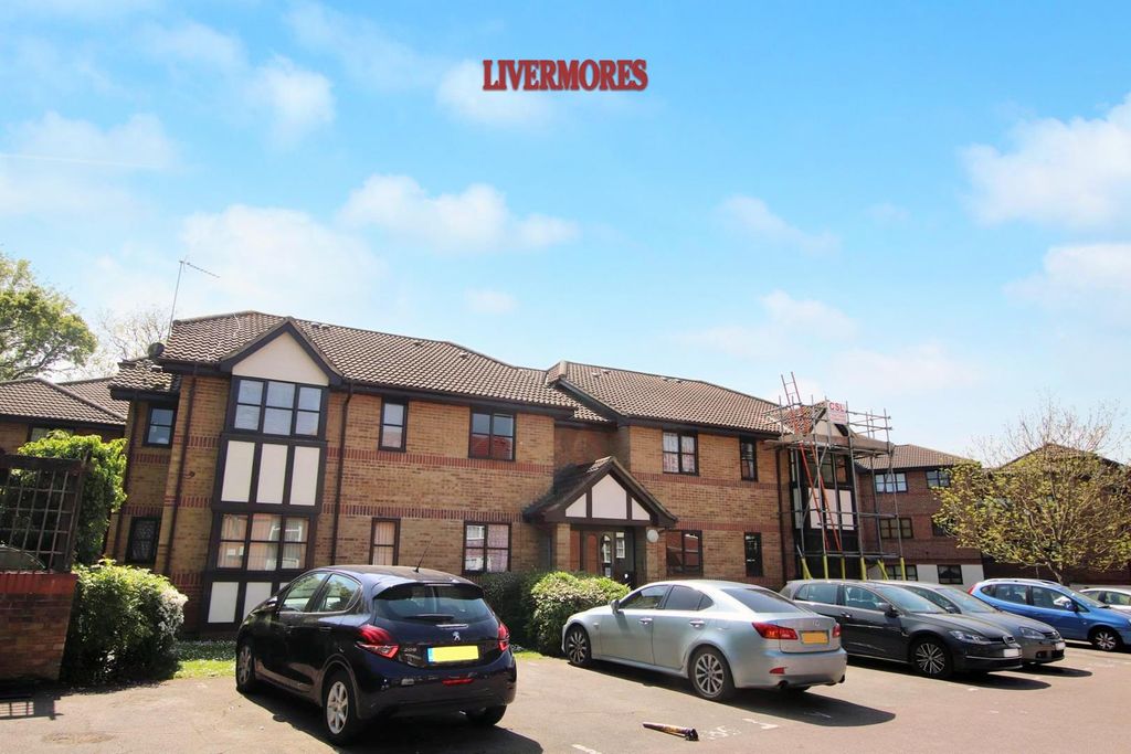 Property photo 1 of 6 16 Pickeringdp1.Jpg