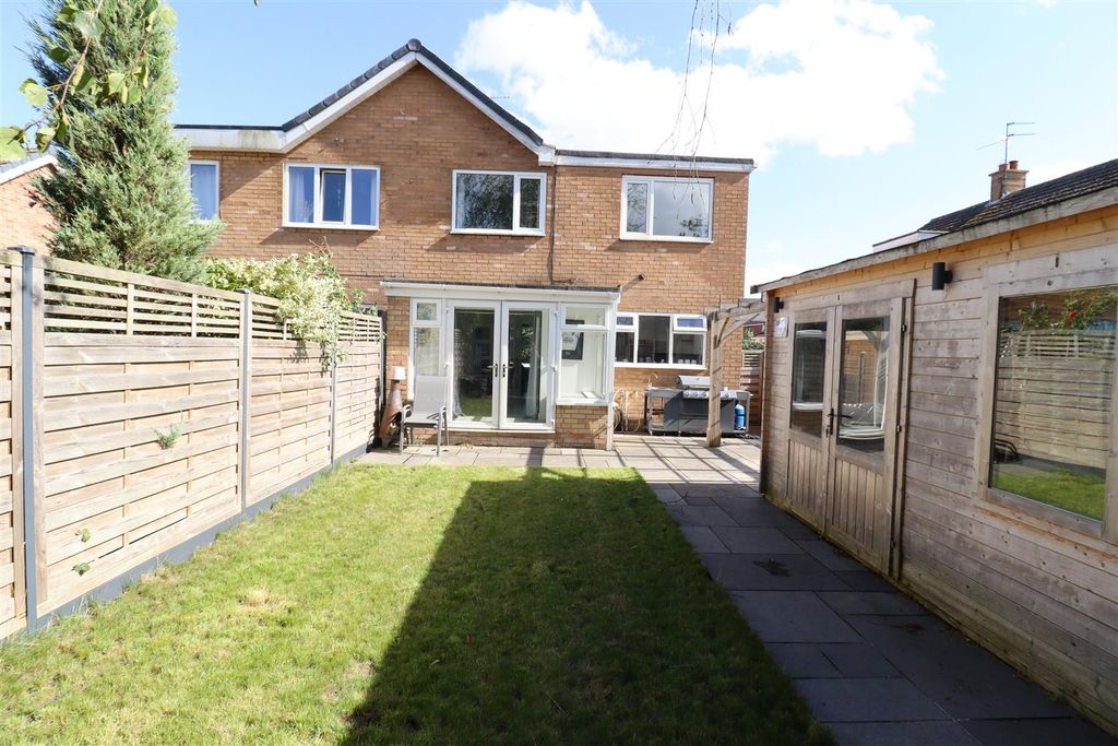 Property photo 1 of 23 Rear Garden