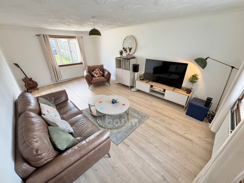 Property photo 2 of 37 Img_0951