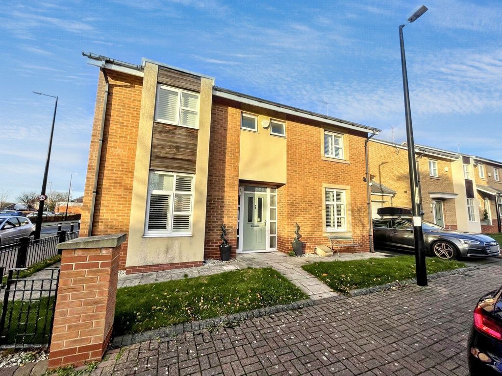 Property photo 1 of 20