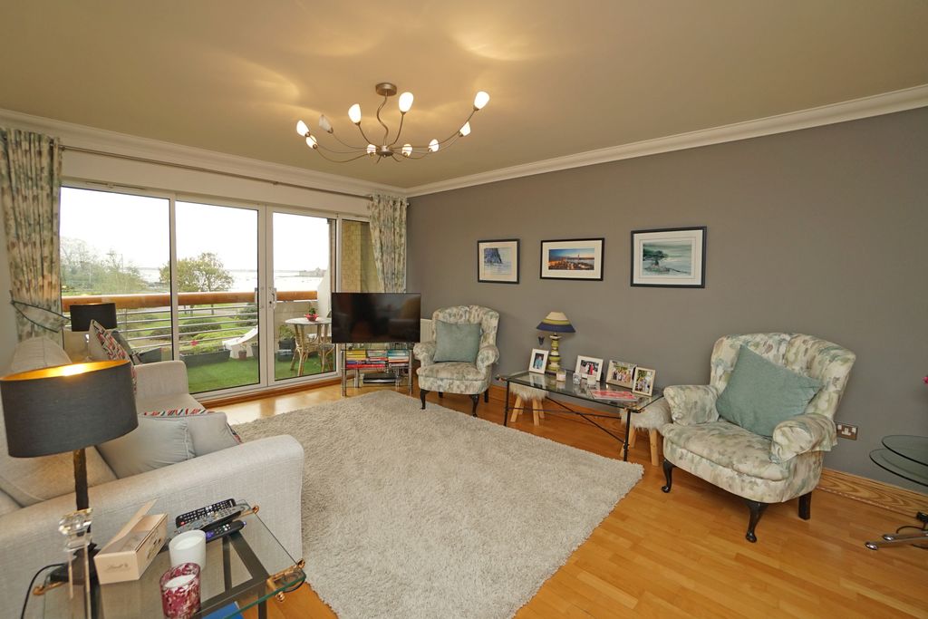 Property photo 3 of 22 Dsc08369