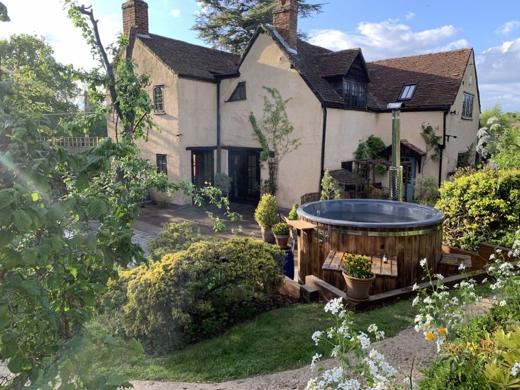 Property photo 3 of 23