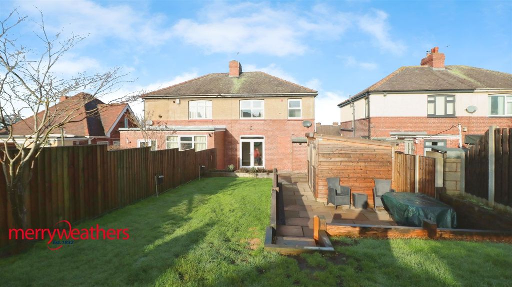 Property photo 3 of 17 External