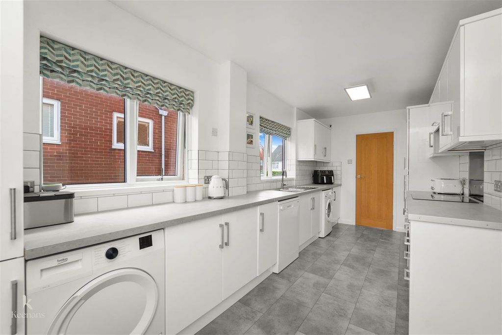 Property photo 3 of 29 Dsc06106.Jpg