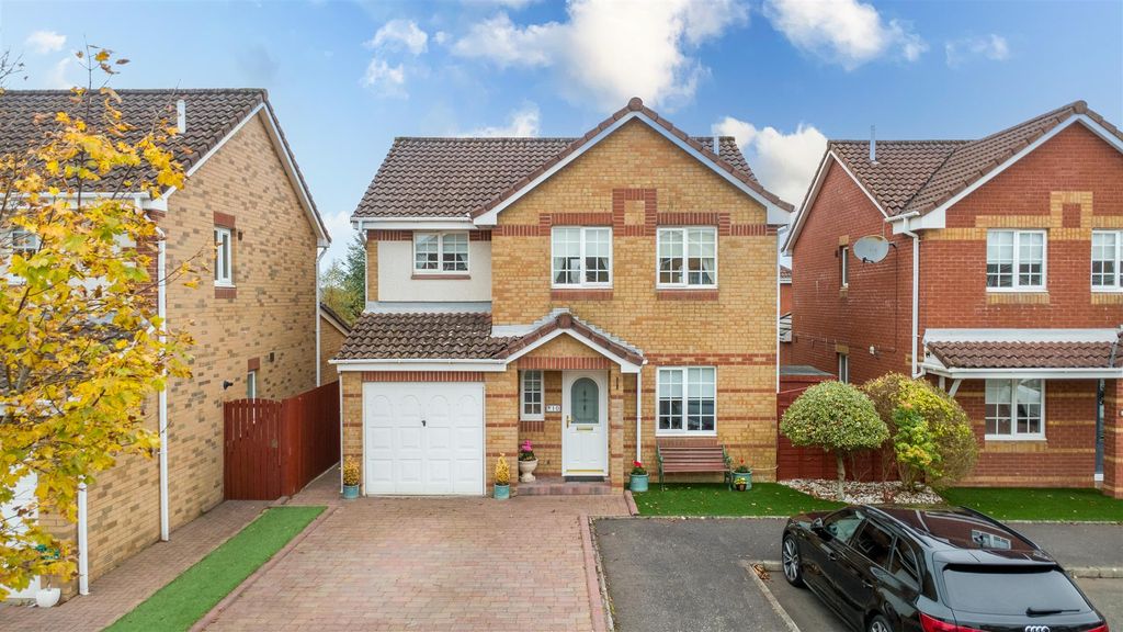 Property photo 1 of 24 External.Front.Jpg