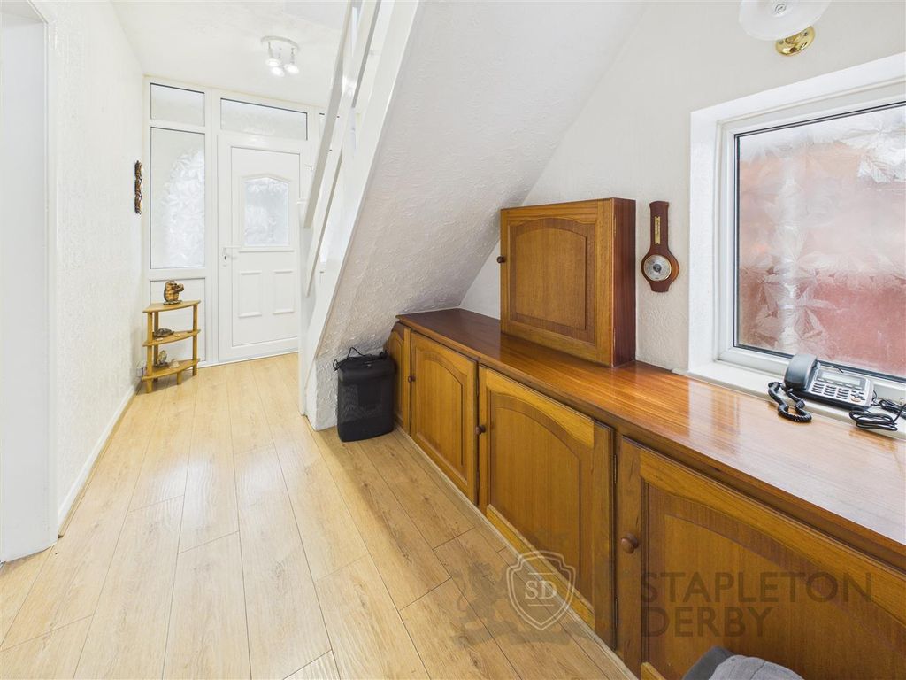 Property photo 3 of 16 Cam04709G0-Pr0313-Still003.Jpg