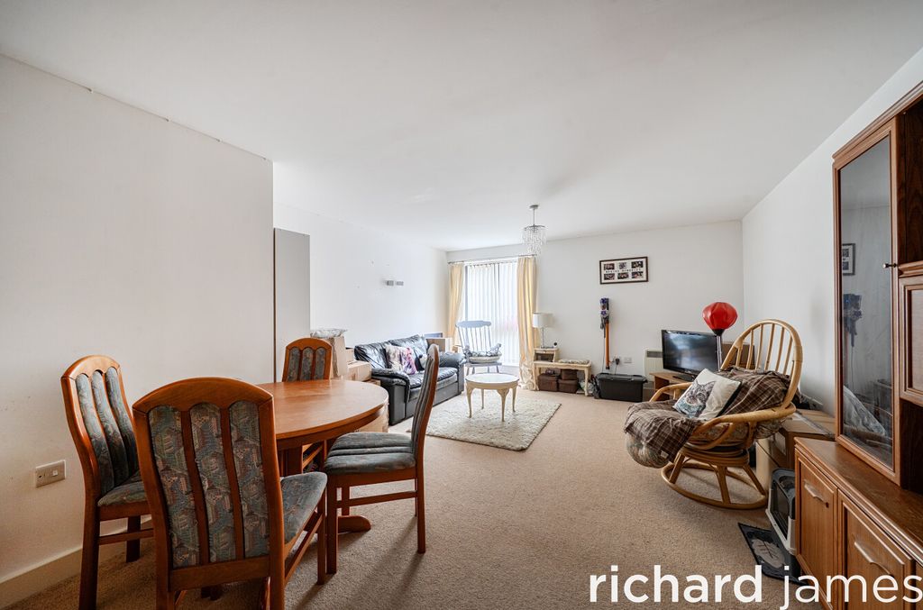 Property photo 3 of 12 9F27A4Ca61c74Ca2B7c82371A1Fbdc44