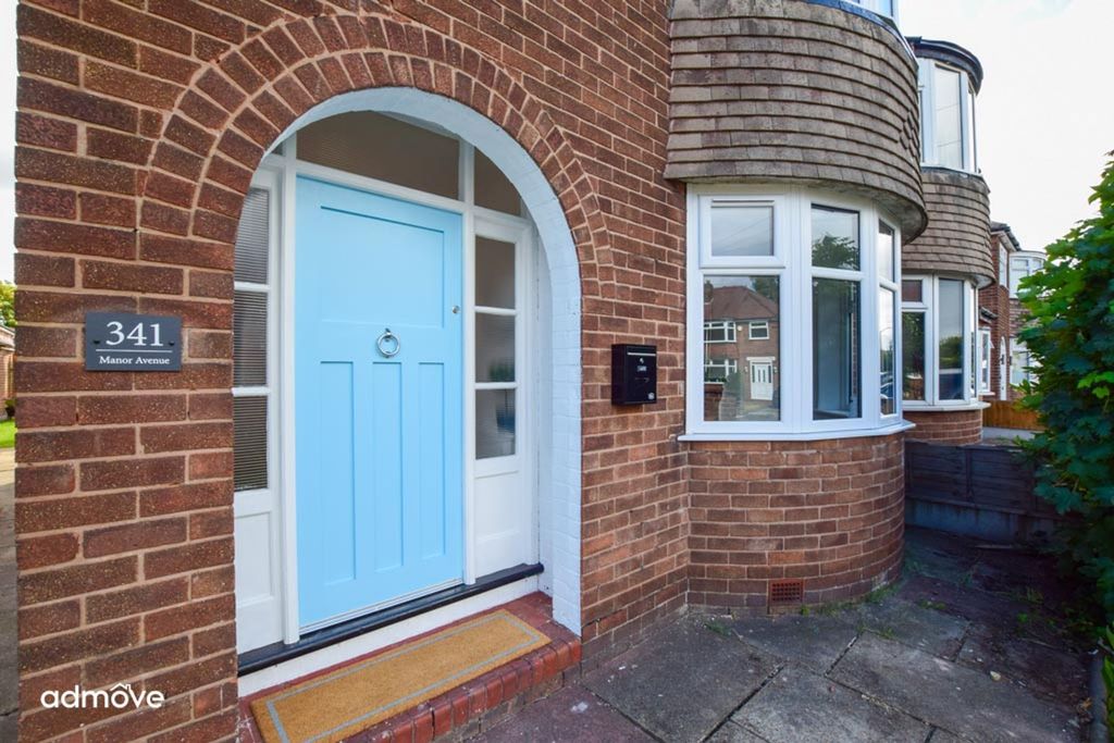 Property photo 2 of 27