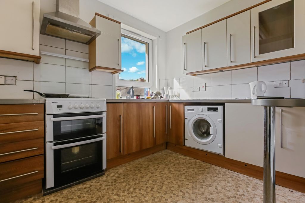 Additional image 5 of 3 bed penthouse for saleKenmar Road, North Lanarkshire, Hamilton ML3
