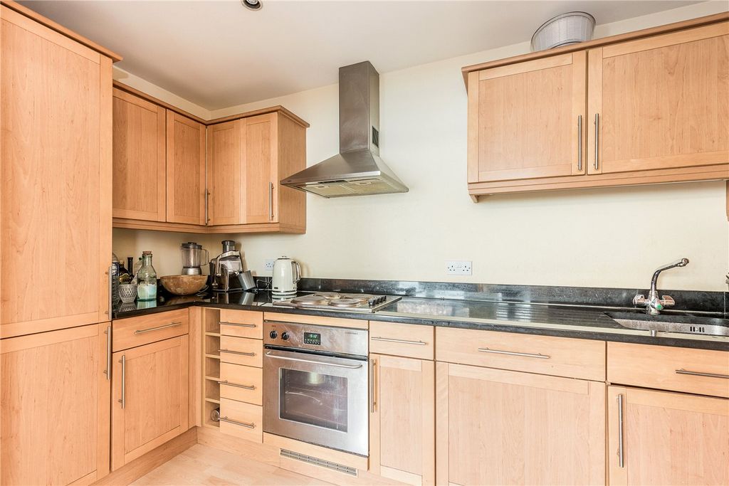 Property photo 3 of 9 Picture No. 06