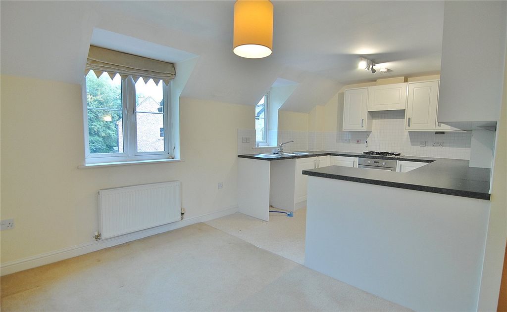 Property photo 2 of 12 Picture No. 13