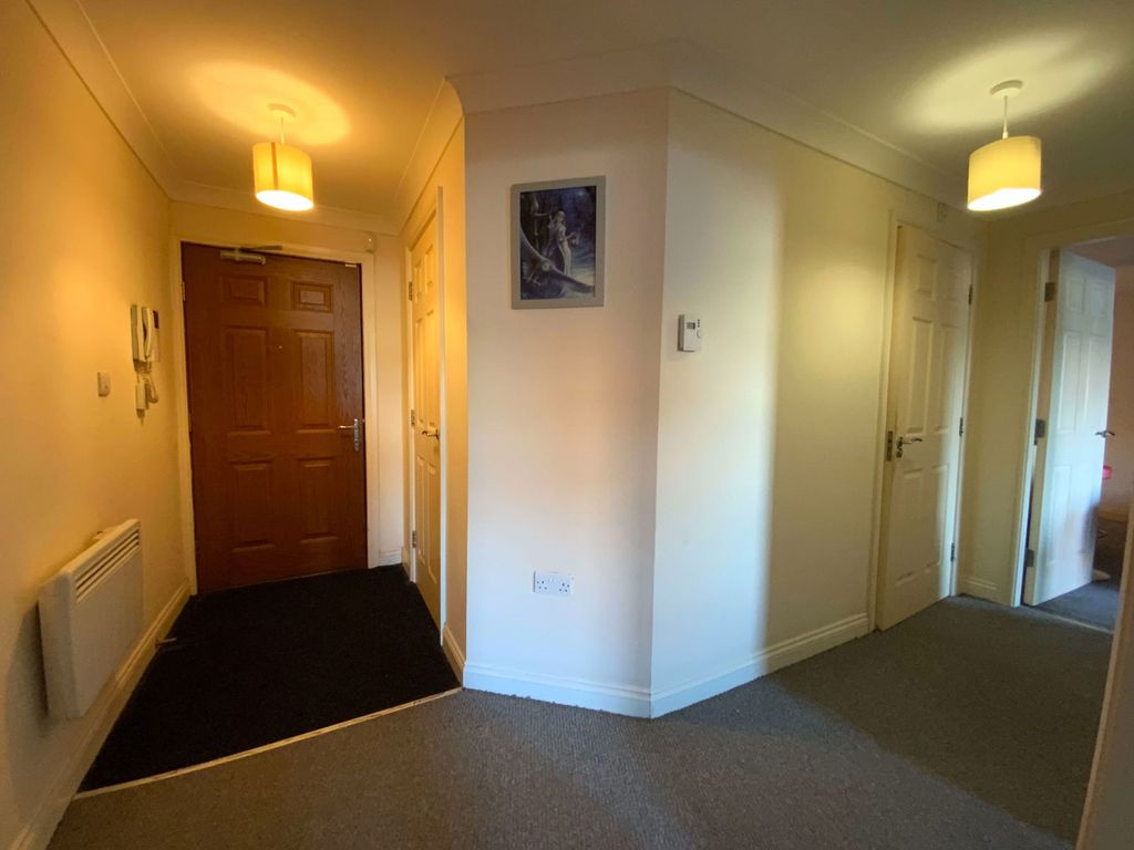 Property photo 2 of 8