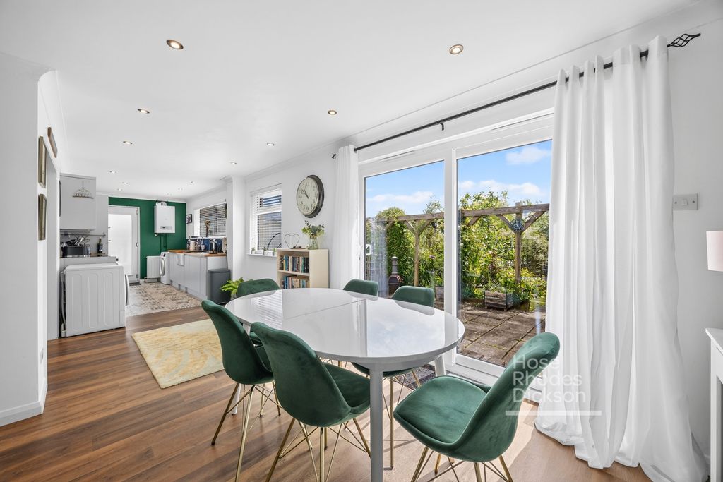 Property photo 2 of 16 Pbox-Img.Jpg