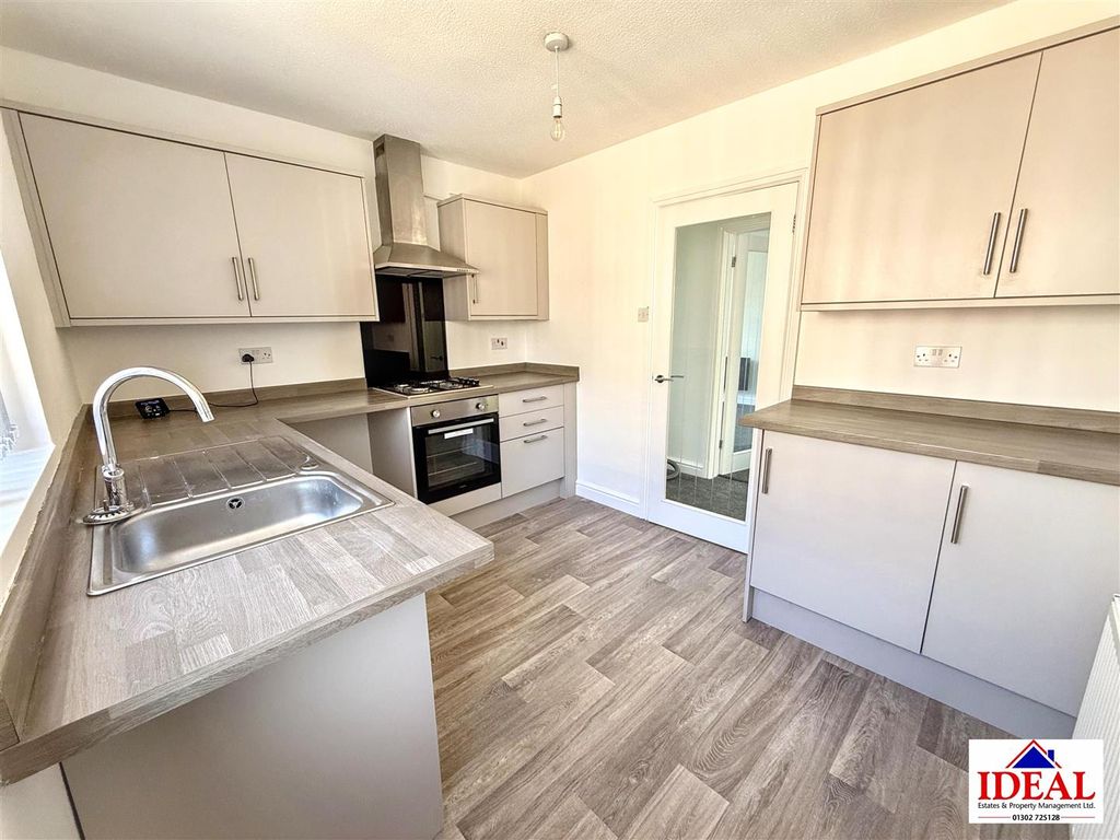 Property photo 2 of 20 Image00017 (3).Jpg