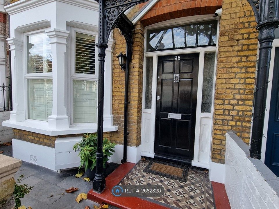 Property photo 2 of 22