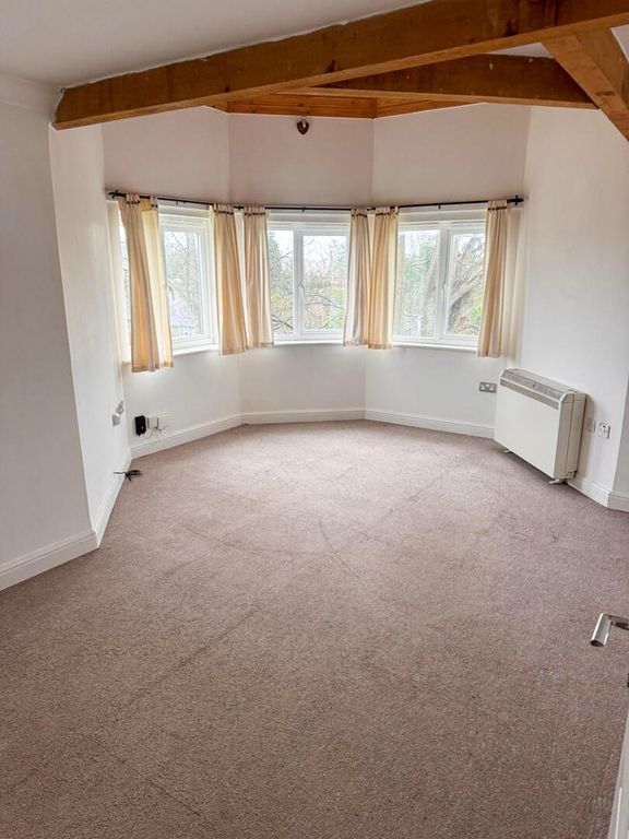 Property photo 2 of 10 Living Room